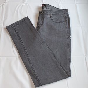29’ Grey Skinny Jean Forever 21 Denim